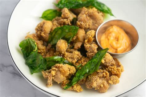 Taiwanese Popcorn Chicken with Crispy Basil - Paris Eater