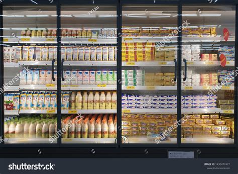 Fridge Side View 的图像结果