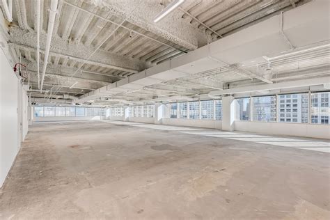 515 N State St, Chicago, IL 60654 - FiveOneFive | LoopNet