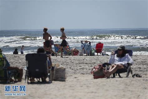 美国纽约州部分海滩恢复开放-国际在线