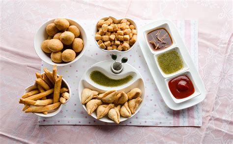 Unjunk by Kesar Sweets| Java Namkeen Snacks| Namak Para Namkeen Nimki ...
