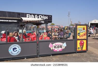 Busy Restaurant 的图像结果