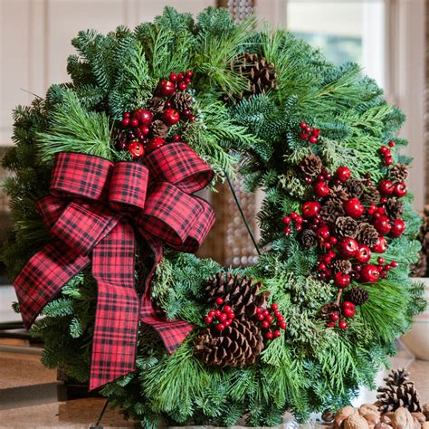 Lynch Creek Farm: Fresh Christmas Wreaths, Centerpieces and Gifts