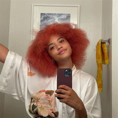 HUMOR: Iris is now a redhead : r/DC_Cinematic