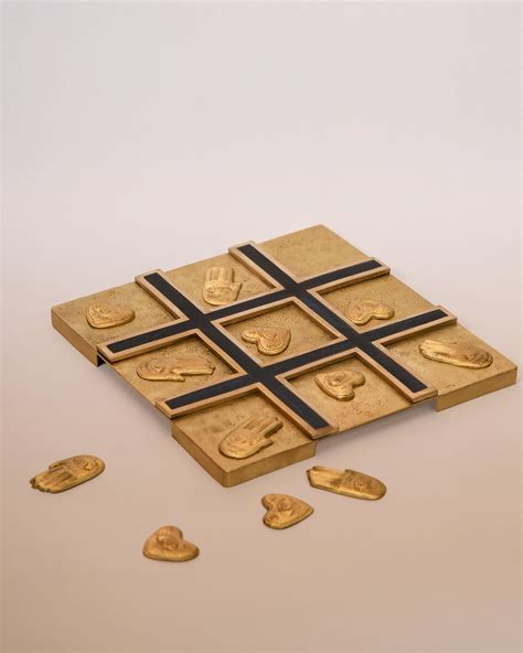 Guarded Hearts (Tic Tac Toe) – ANOM STUDIO ATELIER