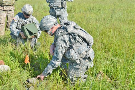 'Diehard' Soldiers play with Spiders: Unit first to detonate new system ...