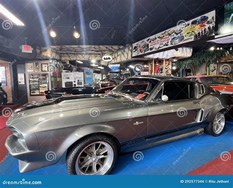 Hollywood Star Cars Museum in Gatlinburg, Tennessee Editorial Stock ...