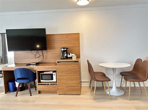 Two Queen with Kitchenette – Ukee Peninsula Motel