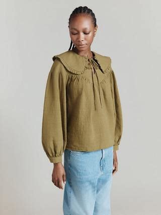 Ghost Daisy Peter Pan Collar Shirt