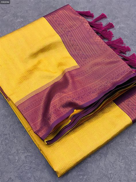 Kubera Pattu Kanjivaram Silk Saree – Dual-Tone Border, Contrast Pallu ...