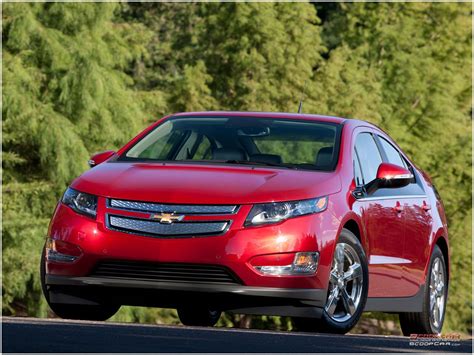 2013 Chevy Volt | Chevrolet volt, Chevy volt, Car chevrolet