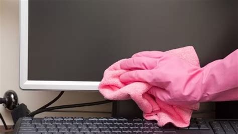 How Do You Clean a Computer Screen 的图像结果