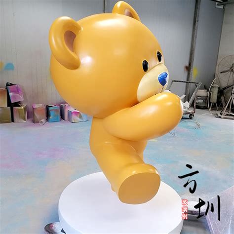 网红布朗熊雕塑奶茶店商场门口打卡拍照布置玻璃钢卡通兔子大摆件-Taobao