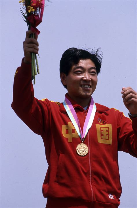 丑时 | 1984：中国收获奥运第一金-大象网