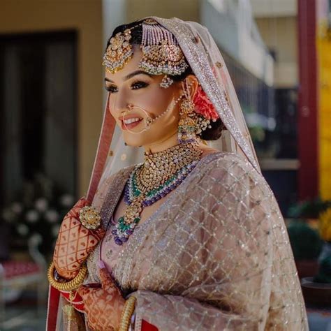 Wedding Jewellery: पासे के फैशन ने फिर की वापिसी - prettiest-jhoomar ...