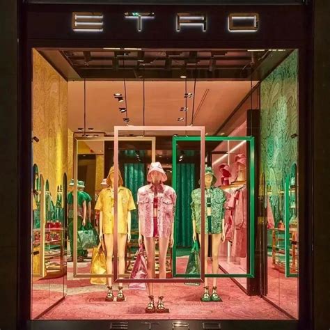 陈列师送什么礼物最新素材