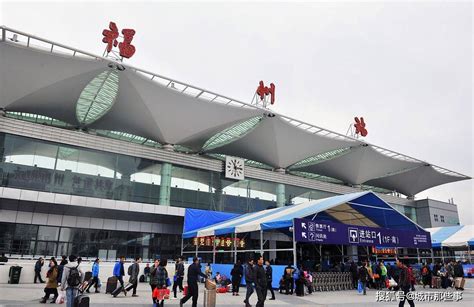 重庆西南最大的铁路客运站内部结构曝光，有没有很高大上？