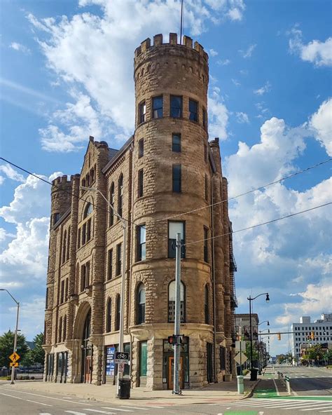 18 Magnificent Castles in Michigan to Visit in 2026