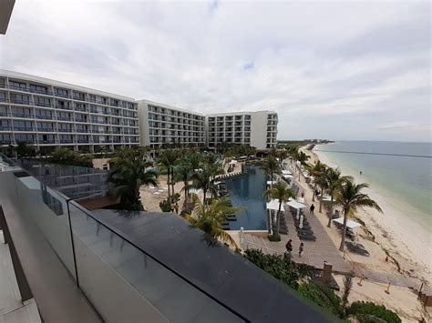 Hilton Cancun, an All-Inclusive Resort Rooms: Pictures & Reviews ...