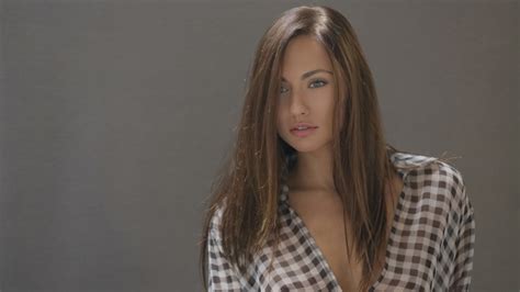 Michaela Isizzu. Desktop wallpaper. 1920x1080