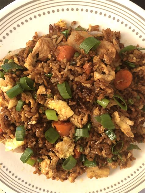 Chicken Fried Rice with a small splash of soy sauce : r/FoodPorn
