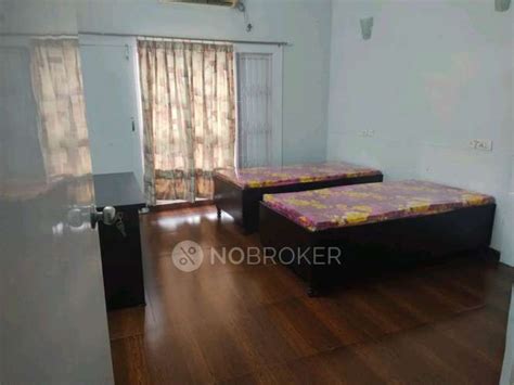 PG for FEMALE in Golf Gardenia for Rs 10000 available Immediately ...