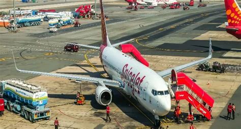 Paperless Boarding At IGI Airport | WhatsHot Delhi Ncr