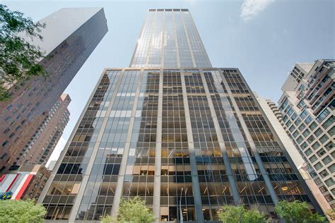 800 Third Avenue - New York Offices
