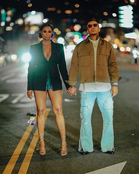 ‘Basketball Wives’ Alum Jennifer Williams is Engaged—See Her Pear-Shaped Engagement Ring! | Ritani