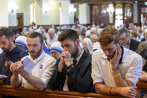 What do Catholics believe? - Catholic Diocese of Maitland-Newcastle