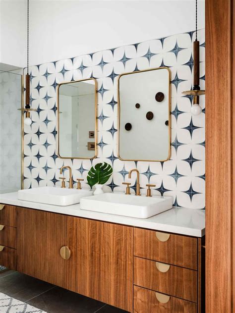 40 Midcentury Modern Bathrooms That Never Get Old | Bathroom interior ...