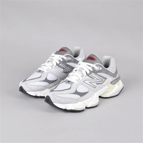 New Balance 9060, rain cloud / castlerock | Beyond