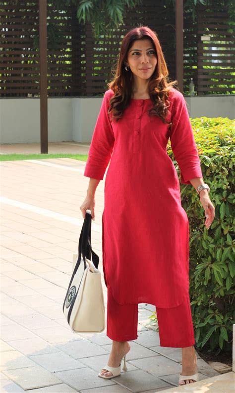 Cotton Flex Hot Pink Buttoned Coord Set – Baareeki