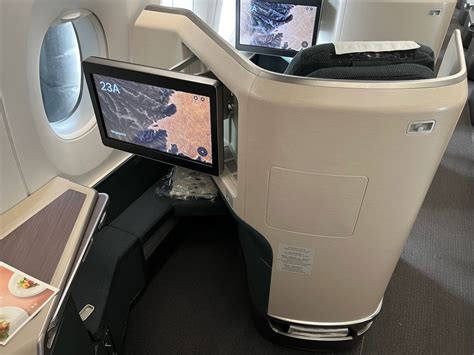 Cathay Pacific Business Class 的图像结果