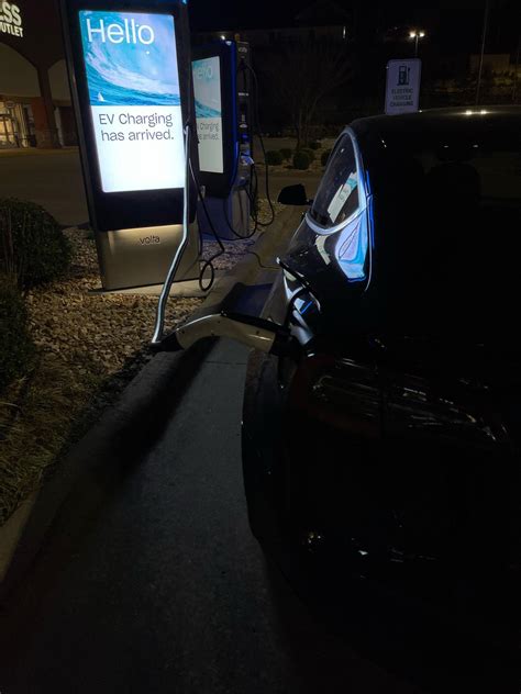 Tanger Outlets - Kate Spade | Branson, MO | EV Station