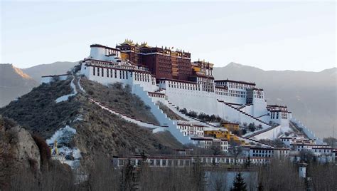 Potala Palace: A Symbol of Tibetan Heritage