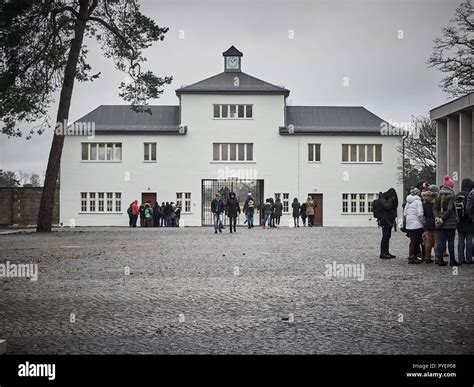 Sachsenhausen nazi concentration camp hi-res stock photography and ...