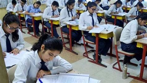 HRD Lays Down 6-Point Roadmap For Implementation Of New NEP, To Conduct ...