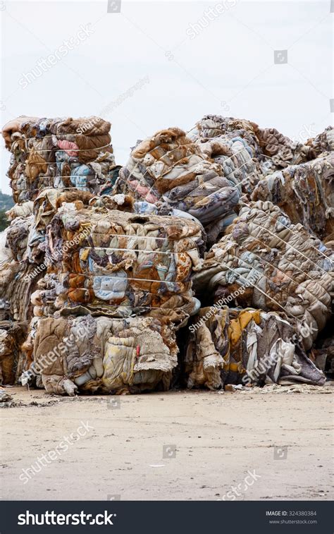 Waste Pile 的图像结果