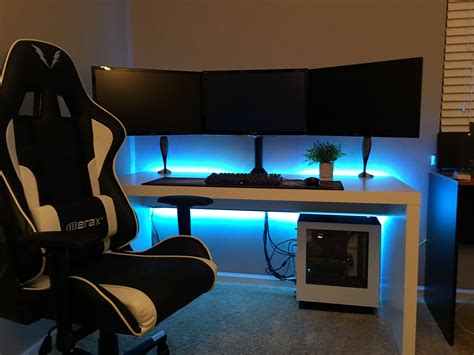 Fully Redesigned 2017 Gaming Setup | Video game rooms, Gaming room ...