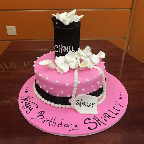 Birthday Cakes – World of Chantilly
