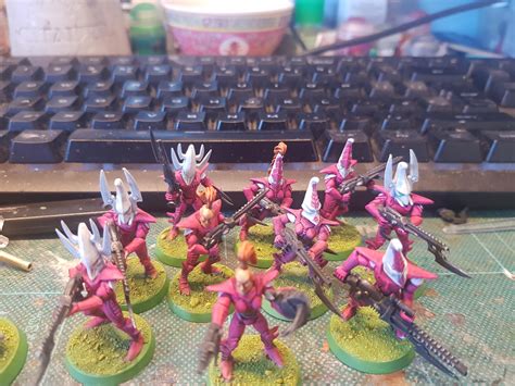 First squad of 3rd ed Dark Eldar Combat Patrol done... im not looking ...