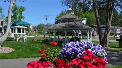 AMBERS INN & SUITES (Wisconsin Dells) - 2026 Motel Reviews, Photos ...