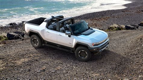 2022 GMC Hummer EV 3 4K 5K Cars HD desktop wallpaper : Widescreen : High Definition : Fullscreen