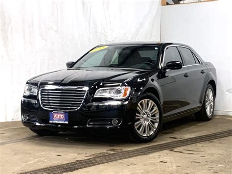 2013 CHRYSLER 300 Black - Carfect