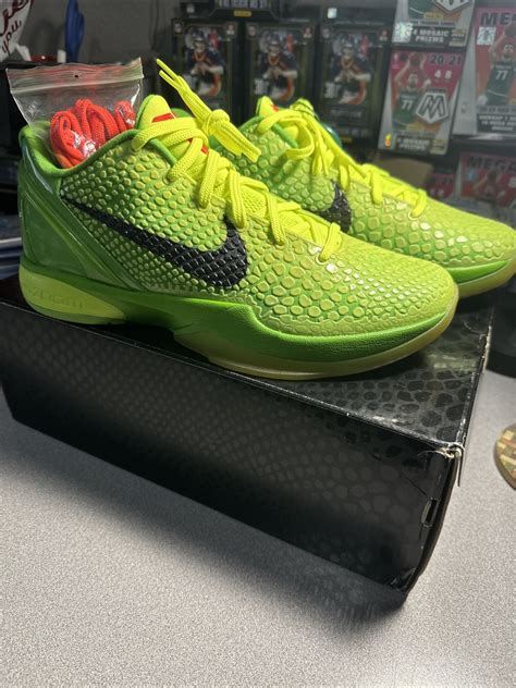 Kobe Grinch 6