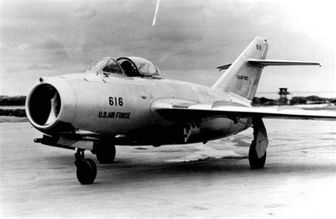MiG-15 - The Aircraft That Challenged the US Air Force with Video | War ...