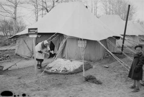 Photos of the Polish refugee camps in Iran during WWII | The Vintage News