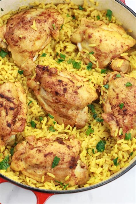 Chicken and Yellow Rice Recipe - Chicken Vibes