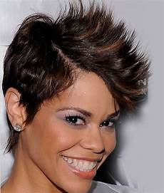 Mohawk Hairstyle Pictures by Mohawk Hairstyles For Modern Look Hairstyles Spot Mohawk Hairstyle Pictures